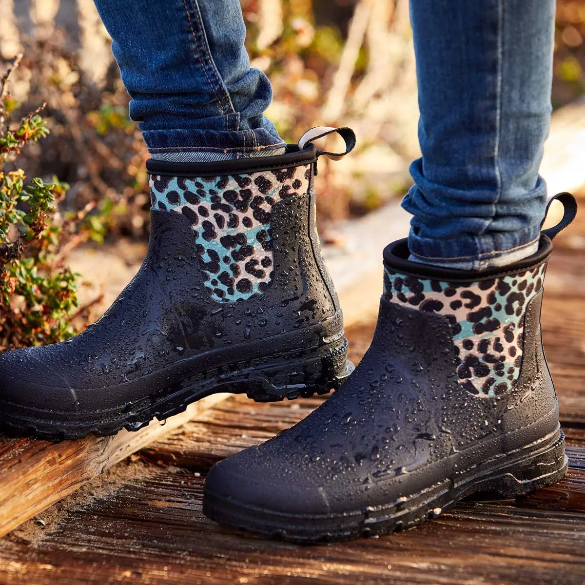 ARIAT Kelmarsh Shortie Rubber Boots - Womens - Black / Leopard Camo